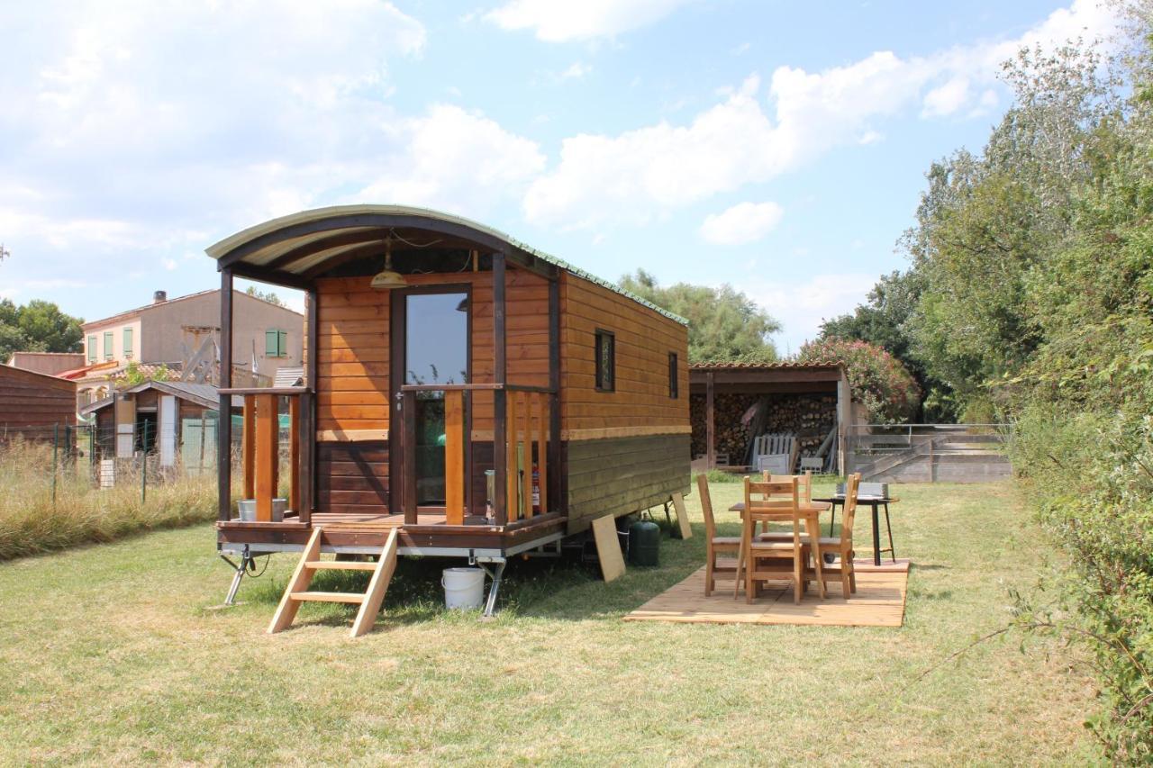 Mas Dou L'estele Roulotte-gite Holiday home *